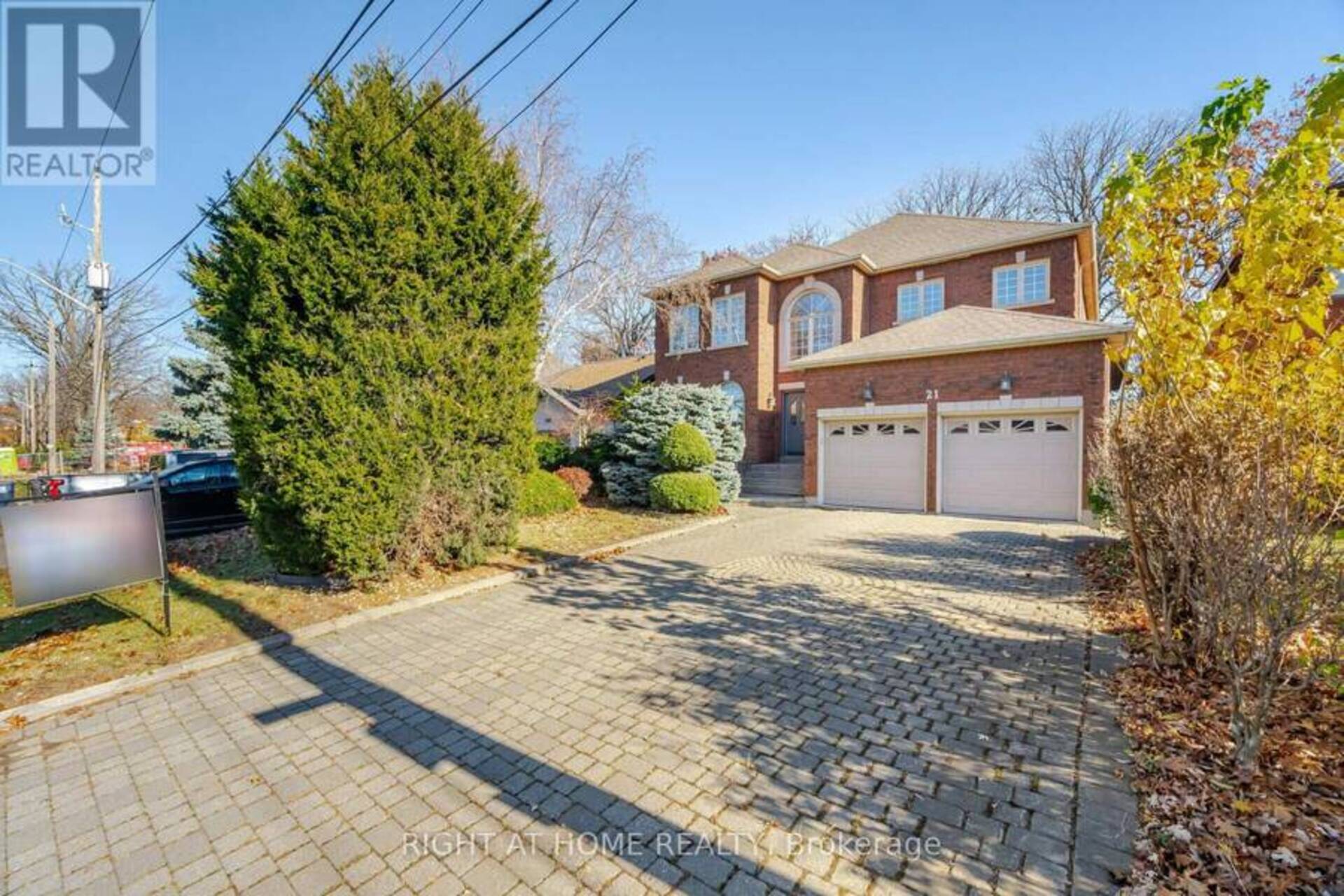 21 TREELAWN PARKWAY Toronto