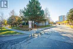 812 - 95 TRAILWOOD DRIVE Mississauga