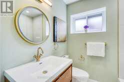 15 WANTANOPA CRESCENT Toronto