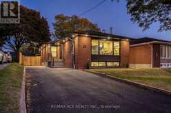 15 WANTANOPA CRESCENT Toronto