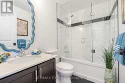 602 - 9255 JANE STREET W Vaughan