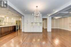 1135 MONTROSE ABBEY DRIVE Oakville