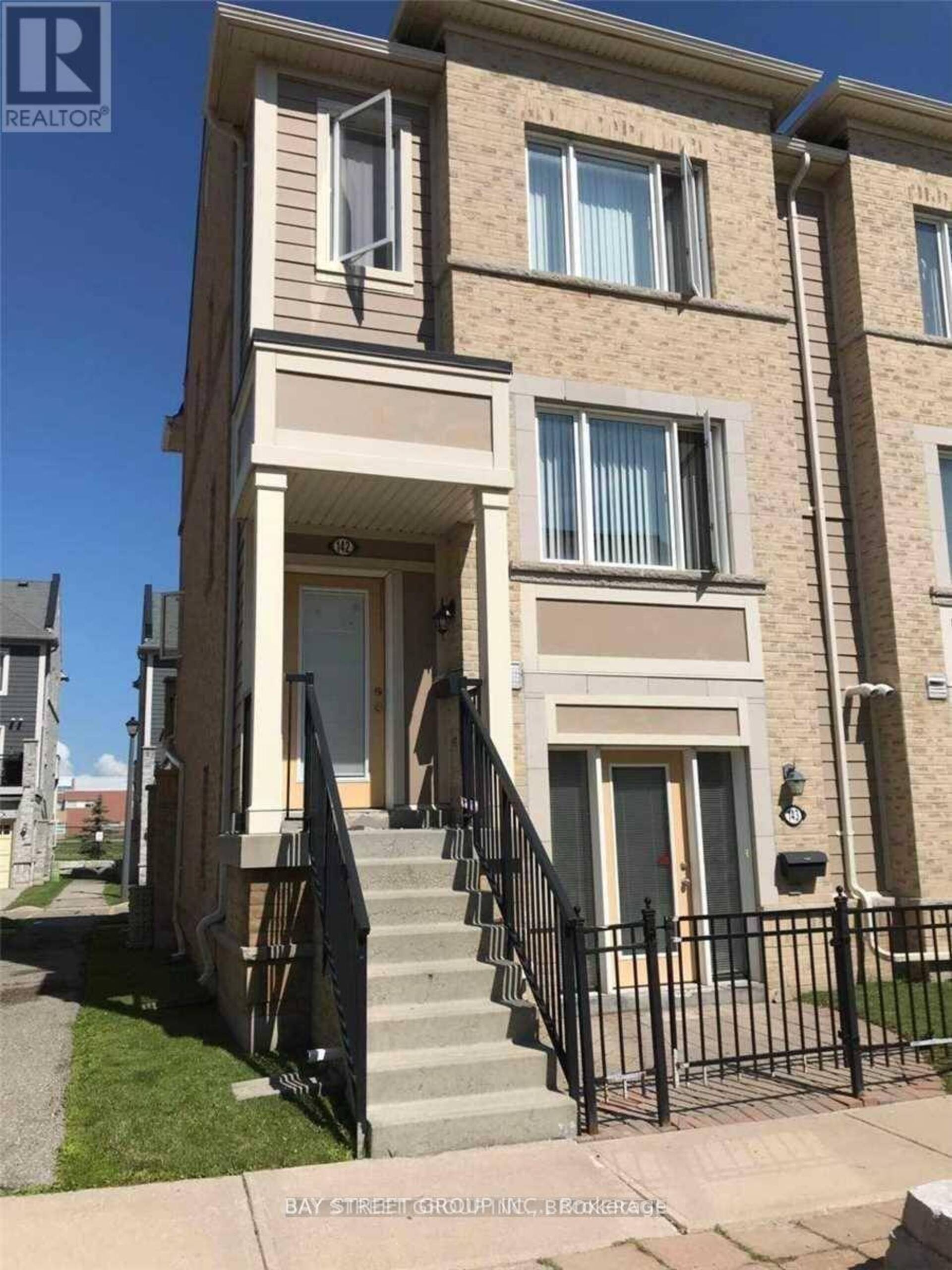 143 - 60 FAIRWOOD CIRCLE Brampton