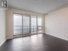 5802 - 2221 YONGE STREET Toronto