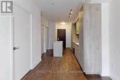 801 - 1 YORKVILLE AVENUE Toronto