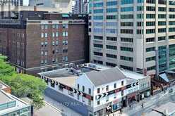 801 - 1 YORKVILLE AVENUE Toronto