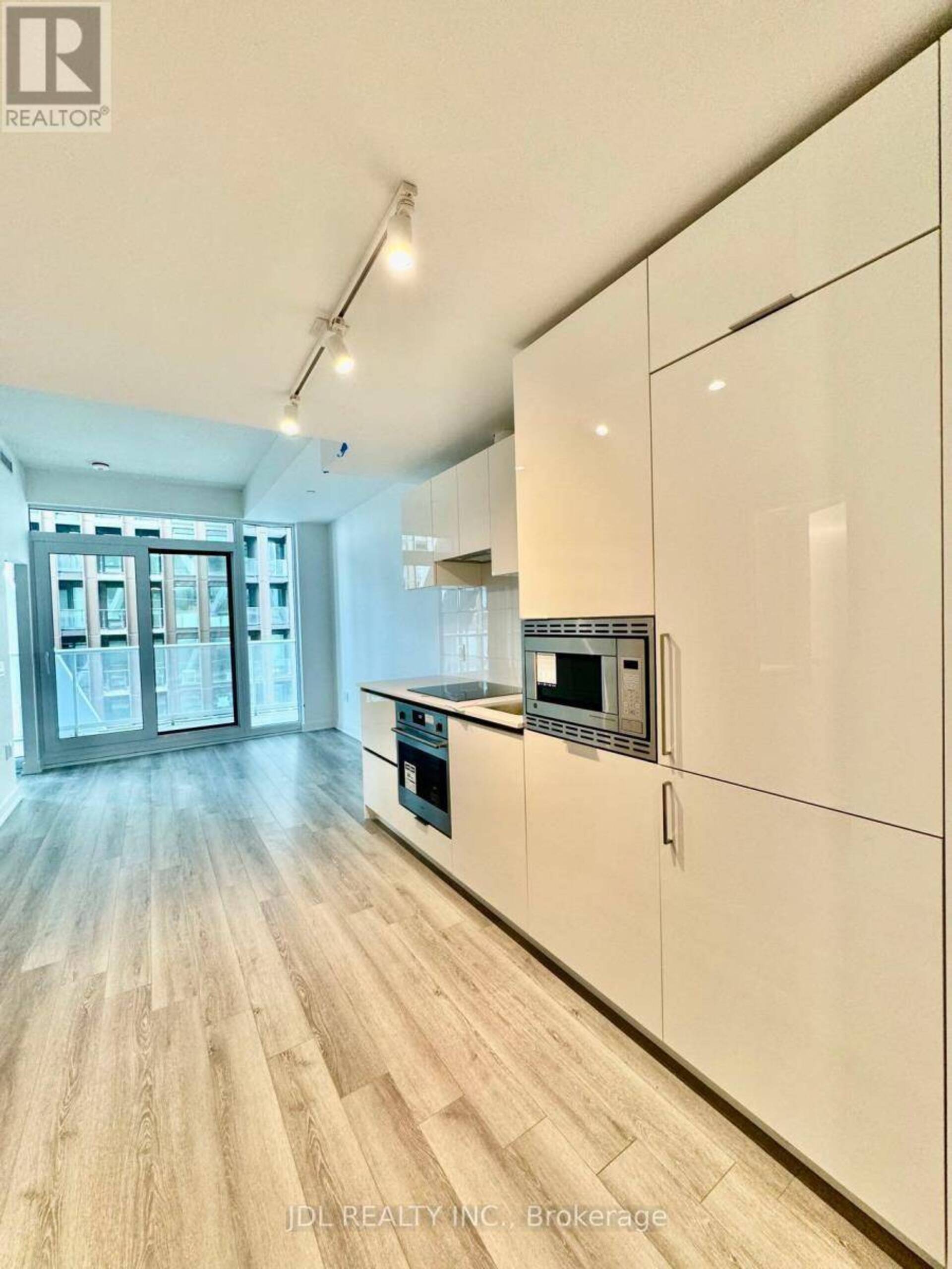 2111 - 230 SIMCOE STREET Toronto