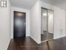 5701 - 2221 YONGE STREET Toronto