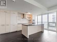 5701 - 2221 YONGE STREET Toronto