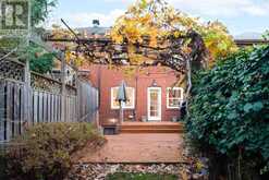 82 ROSENEATH GARDENS Toronto