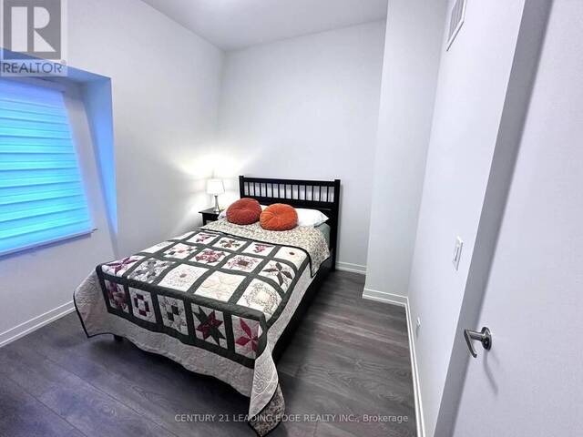 ROOM 3 - 9 SPRUCE PINES CRESCENT Toronto Ontario