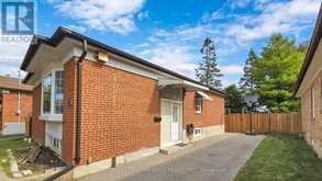 105 GILROY DRIVE Toronto