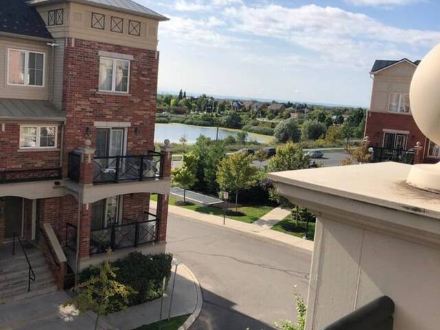 09 - 47 HAYS BOULEVARD Oakville Ontario