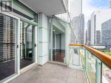 1116 - 211 QUEENS QUAY WEST Toronto