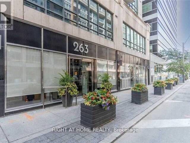 705 - 263 WELLINGTON STREET W Toronto Ontario