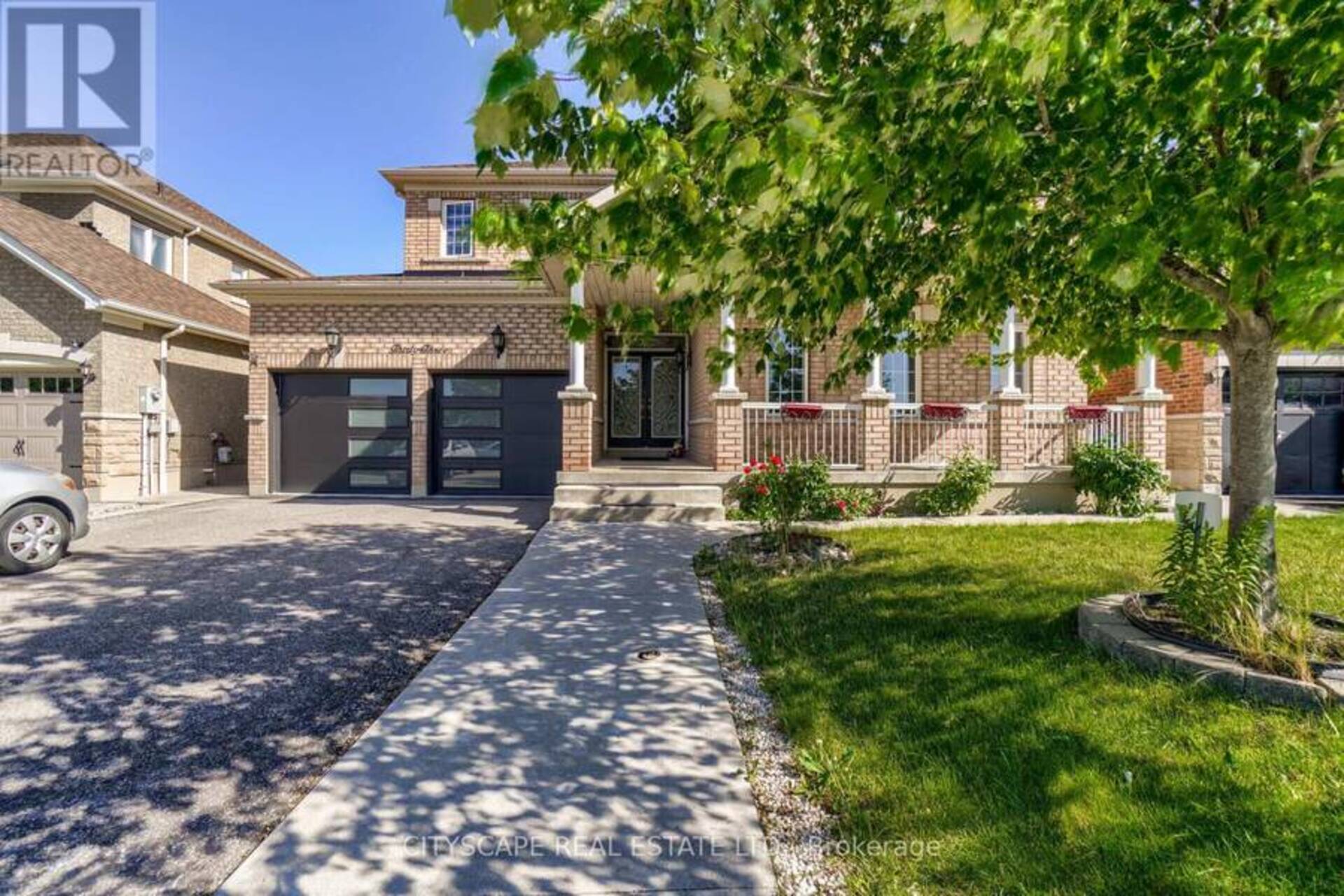 33 HUNTSPOINT DRIVE Brampton