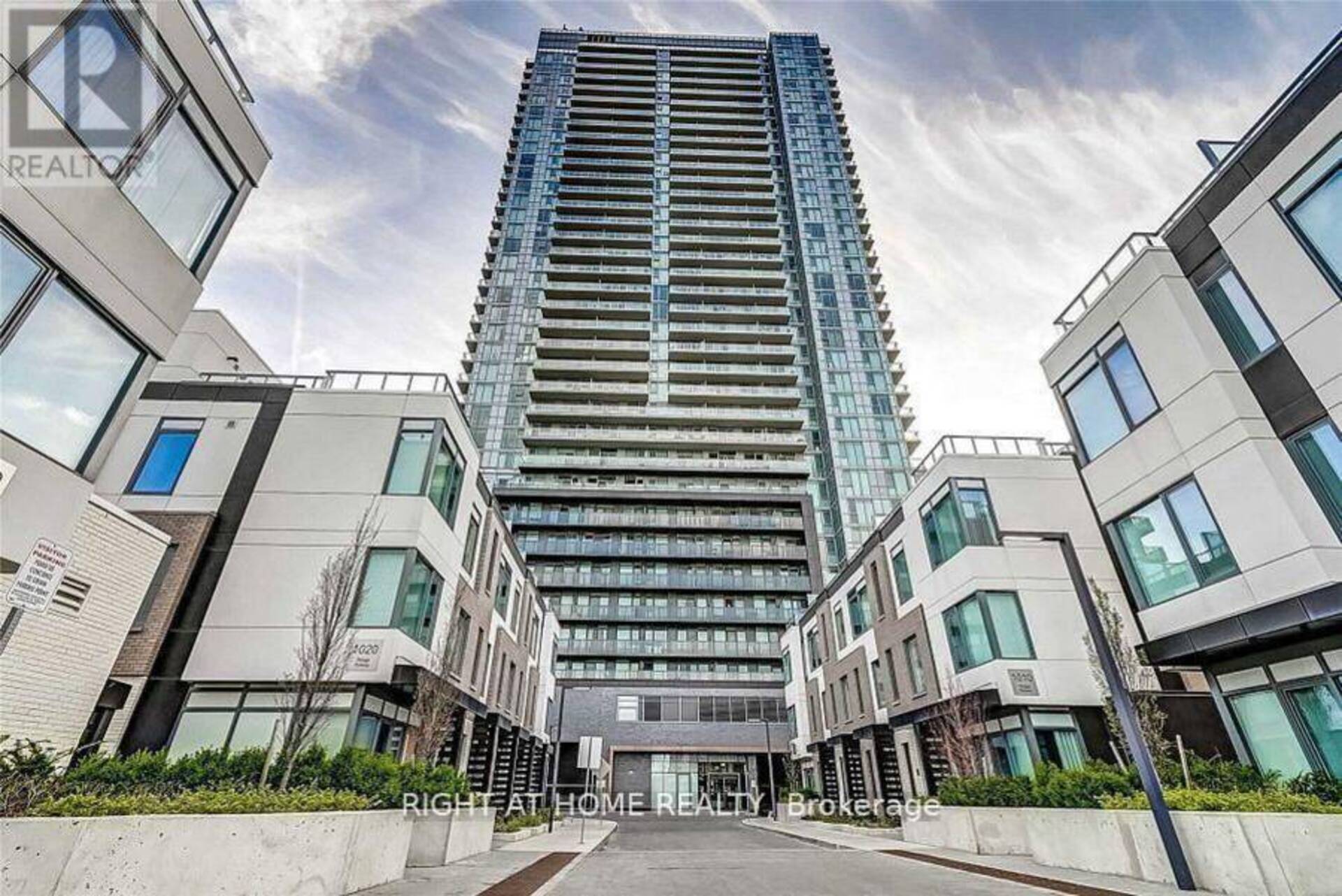 213 - 7895 JANE STREET Vaughan