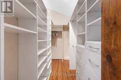 18340 BATHURST STREET King