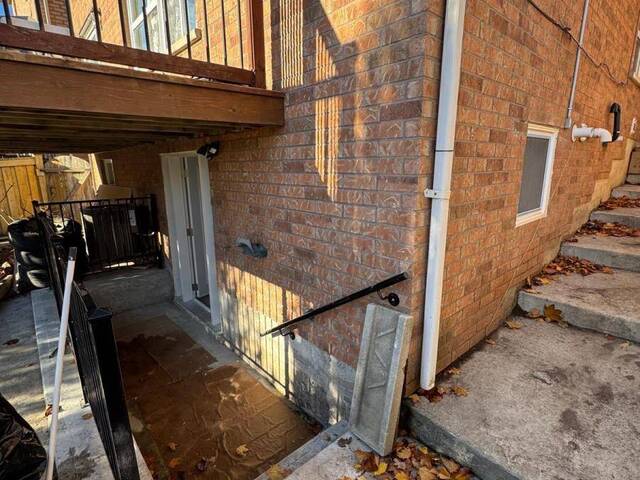 25 EARLSBRIDGE BOULEVARD W Brampton Ontario