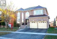 131 ROOT CRESCENT W Ajax