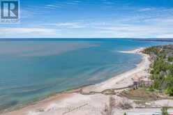 805 EASTDALE DRIVE Wasaga Beach