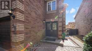 38 SALEM COURT Brampton