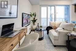 1707 - 2020 BATHRUST STREET Toronto