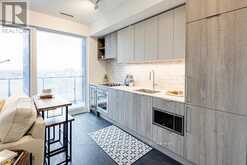 1707 - 2020 BATHRUST STREET Toronto