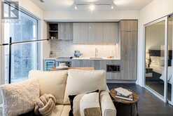 1707 - 2020 BATHRUST STREET Toronto