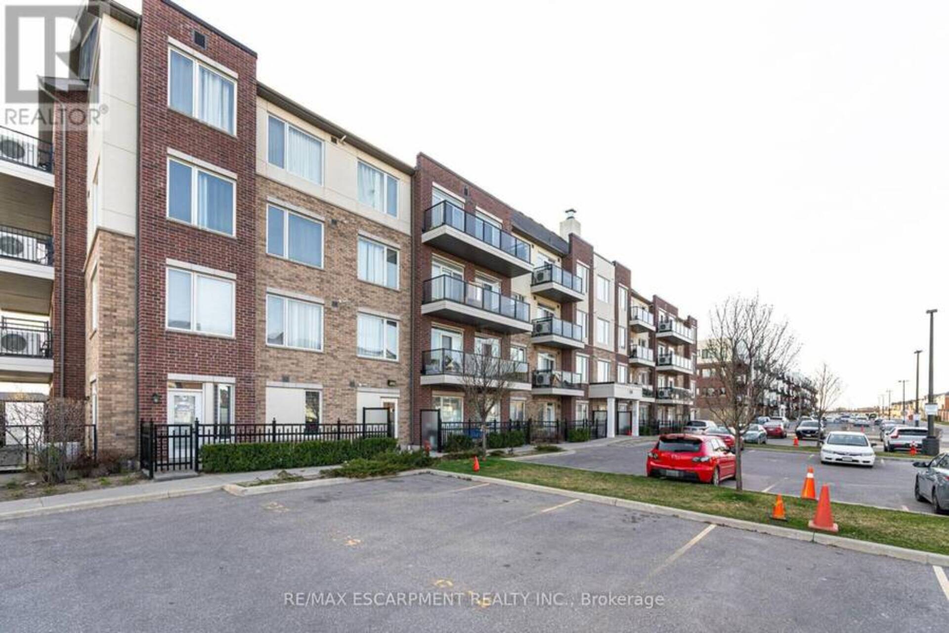 105 - 54 SKY HARBOUR DRIVE Brampton