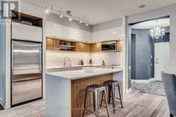 418 - 20 SCRIVENER SQUARE Toronto