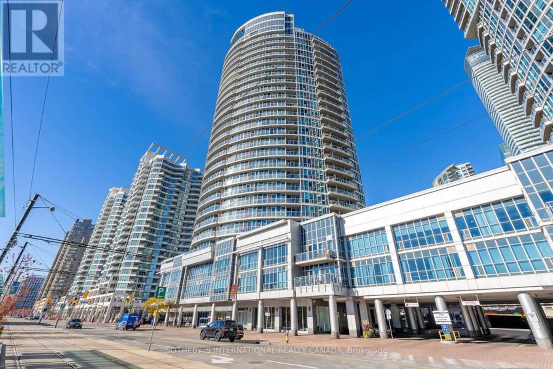 2710 - 218 QUEEN'S QUAY W Toronto