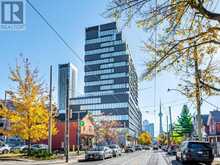 701 - 195 MCCAUL STREET Toronto