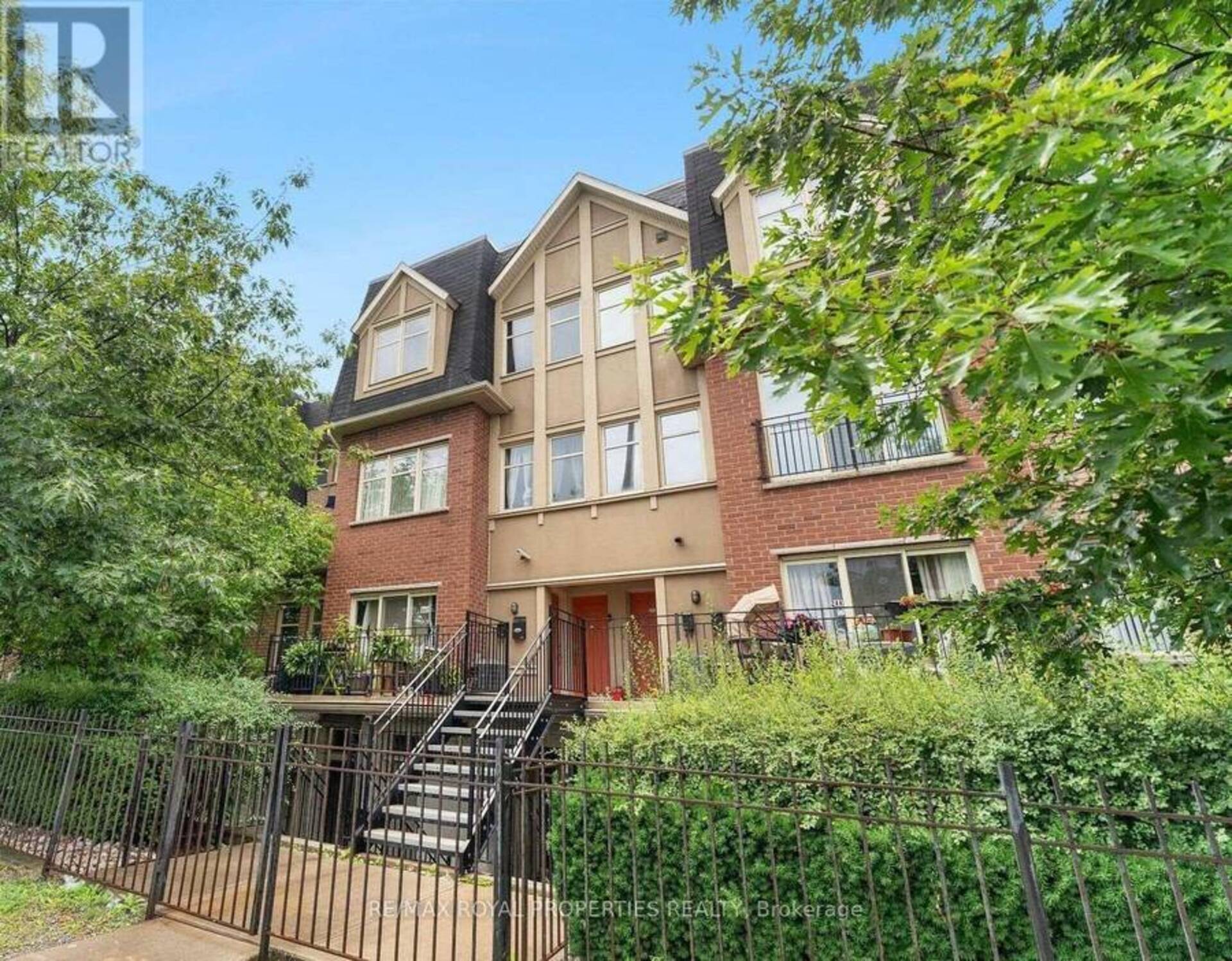 119 - 1496 VICTORIA PARK AVENUE Toronto