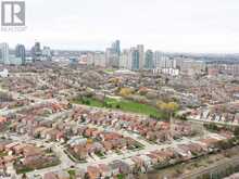 215 - 135 HILLCREST AVENUE Mississauga