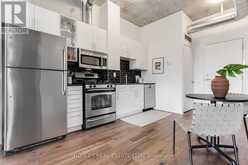 209 - 369 SORAUREN AVENUE Toronto