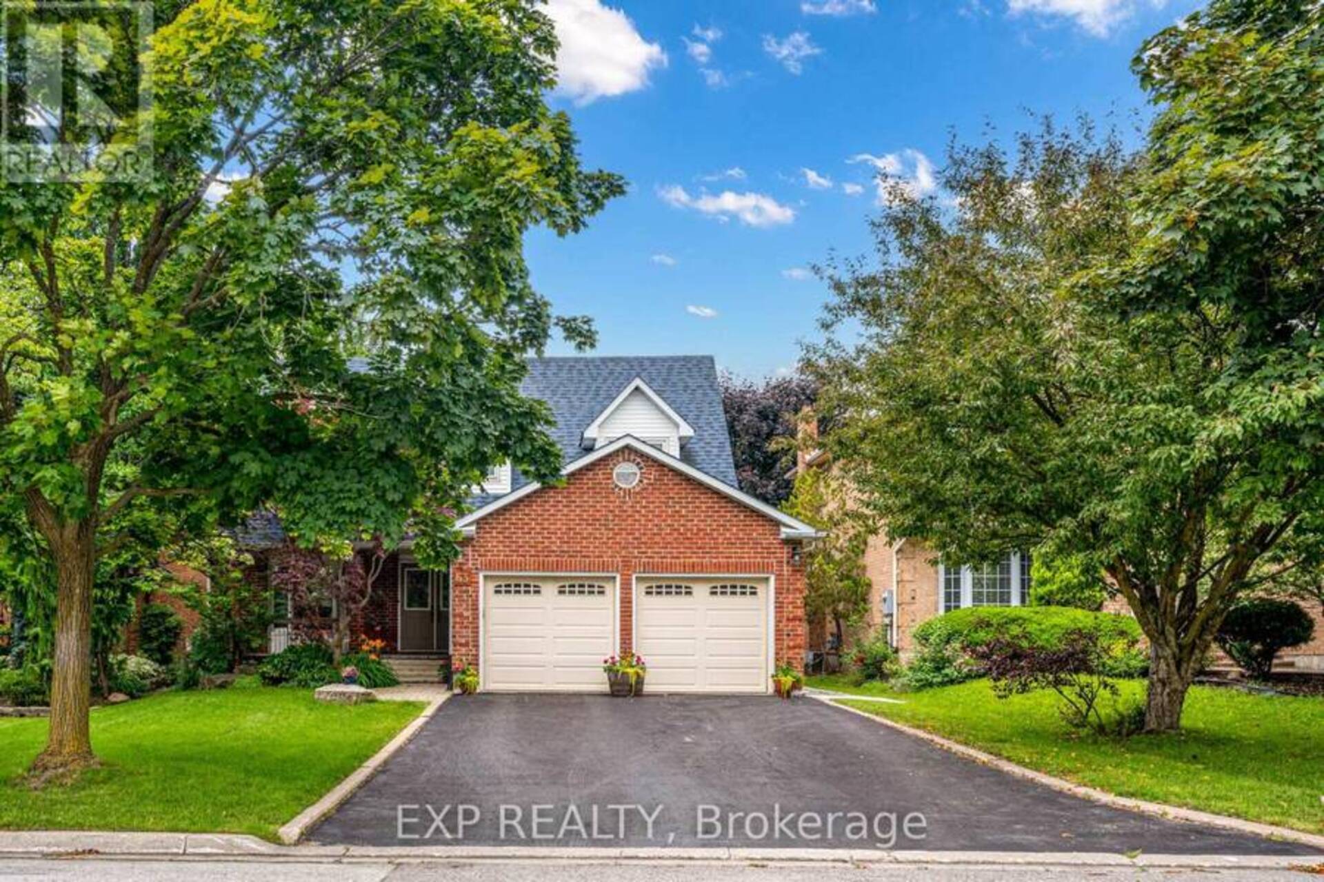 63 FERN VALLEY CRESCENT Richmond Hill