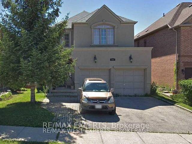 221 MATTHEW DRIVE Vaughan Ontario