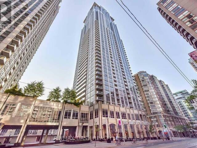 2210 - 761 BAY STREET Toronto Ontario