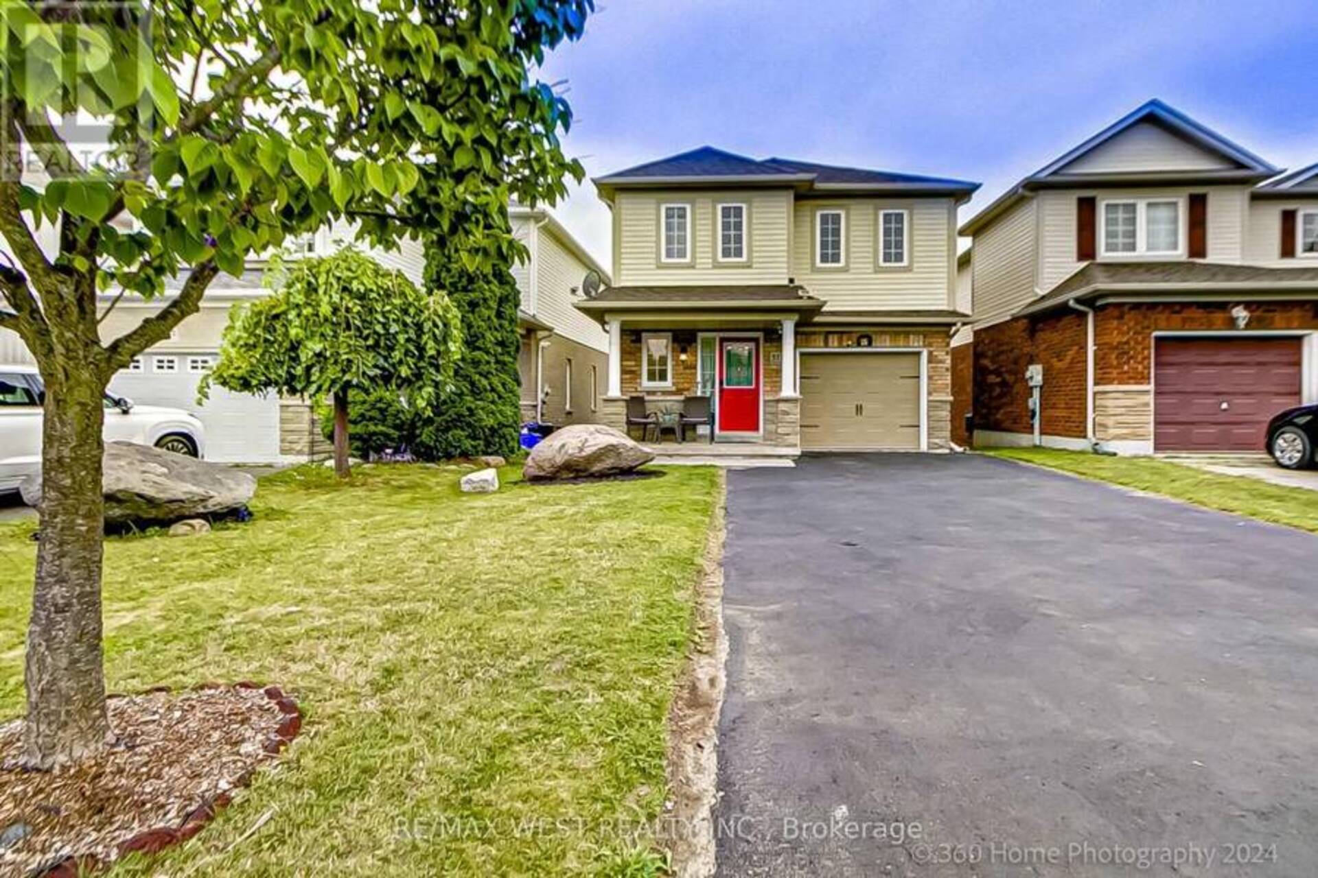 571 BLYTHWOOD SQUARE Oshawa