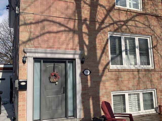 59 EDINBOROUGH CRT Toronto Ontario