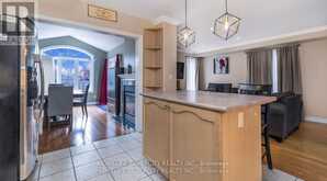 25 OAKMEADOW DRIVE Brampton