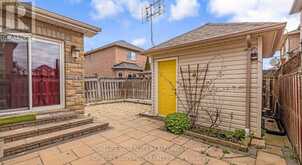 25 OAKMEADOW DRIVE Brampton