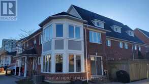 116 - 18 CLARK AVENUE W Vaughan