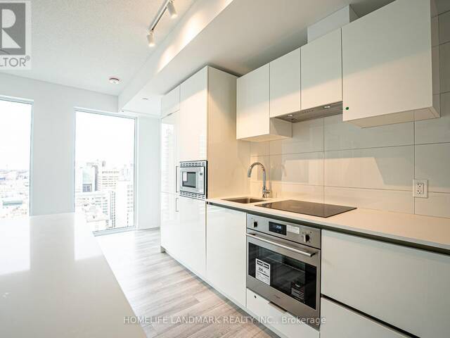 2509 - 238 SIMCOE STREET Toronto Ontario