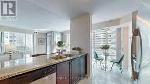 1006 - 19 GRAND TRUNK CRESCENT Toronto