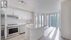 2015 - 9000 JANE STREET S Vaughan