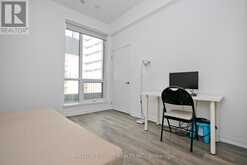 202 - 32 FOREST MANOR ROAD Toronto