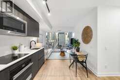 1008 - 327 KING STREET W Toronto