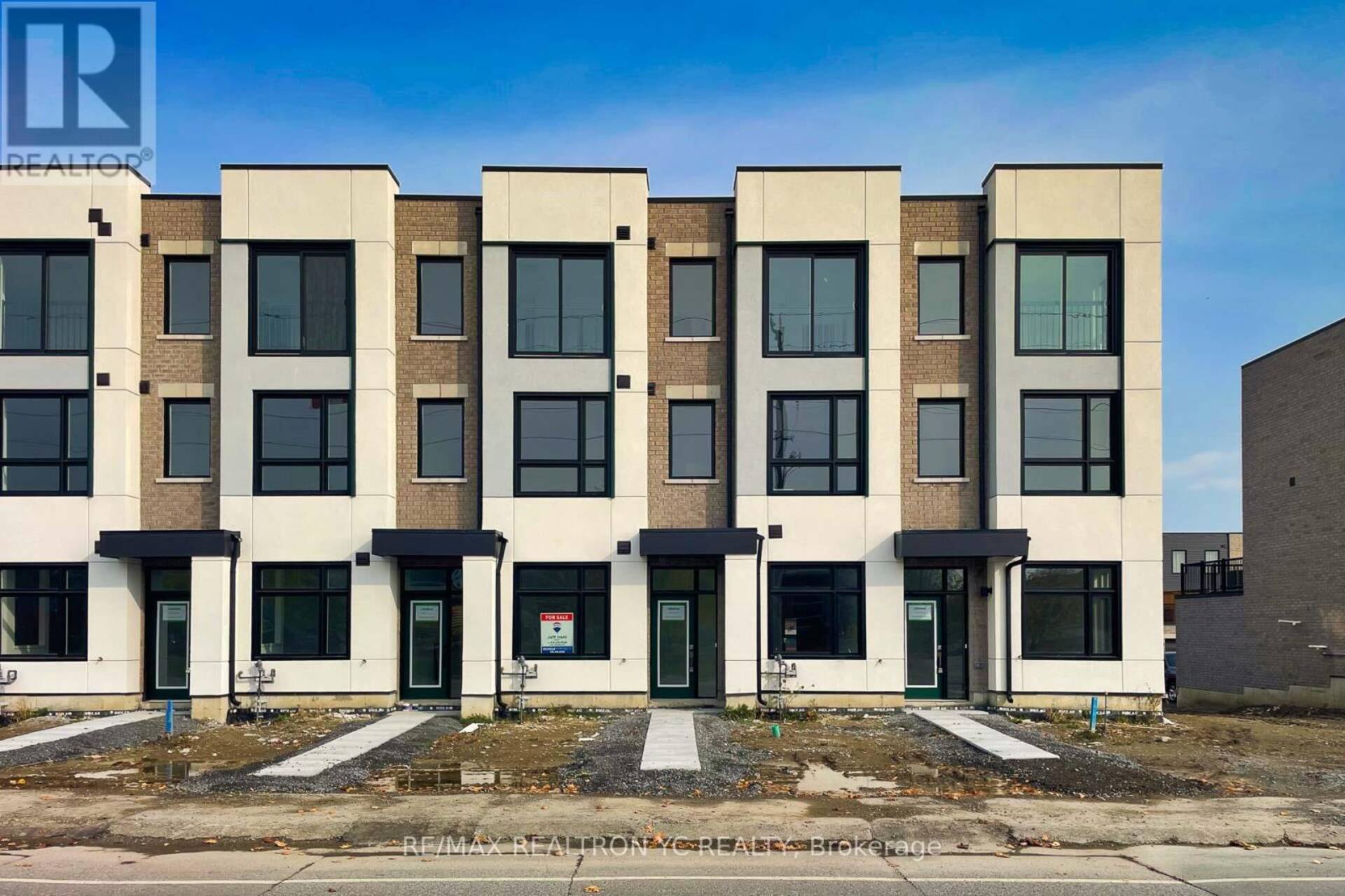 84 - 221 MONARCH AVENUE Ajax